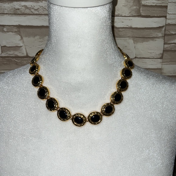 Gold tone and black necklace. - Picture 2 of 6